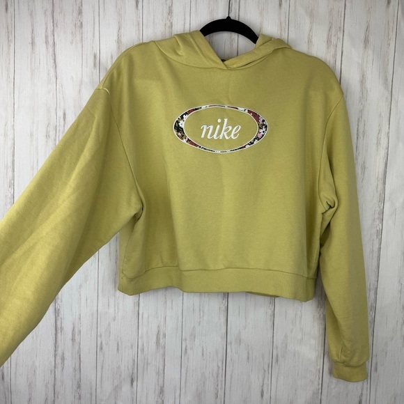 Nike floral cropped sweatshirt size medium - Picture 1 of 8